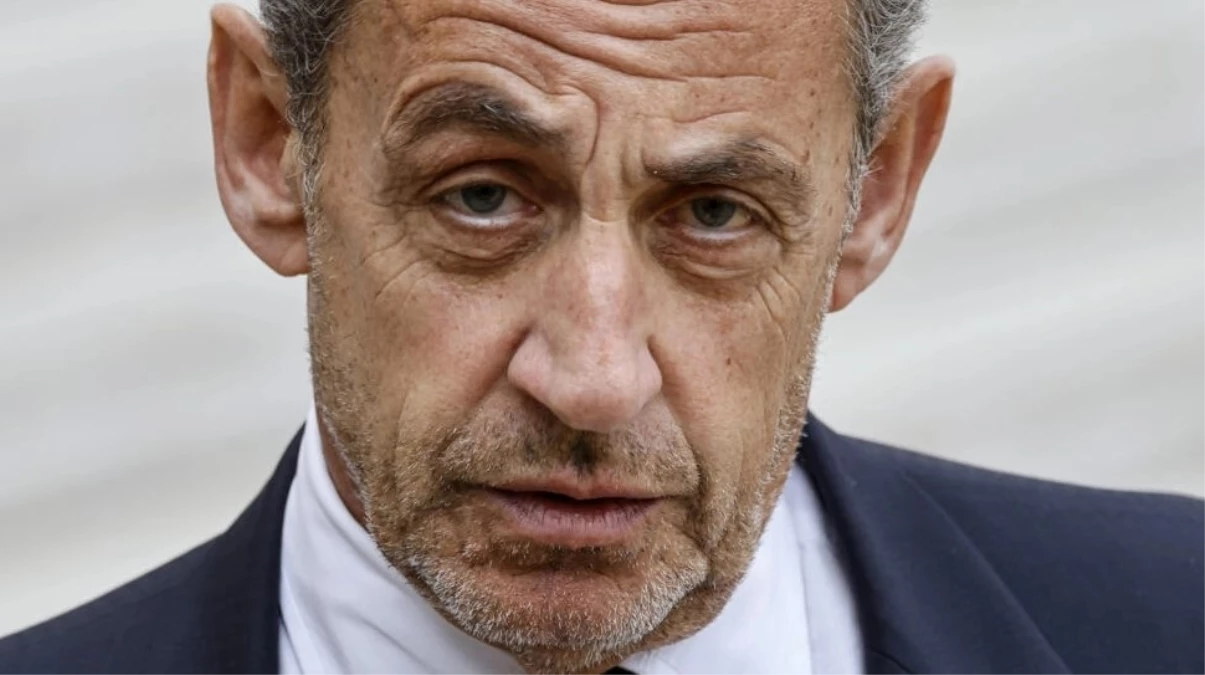 Eski Fransız Cumhurbaşkanı Nicolas Sarkozy, tanık manipülasyonu soruşturması kapsamında suçlu bulundu
