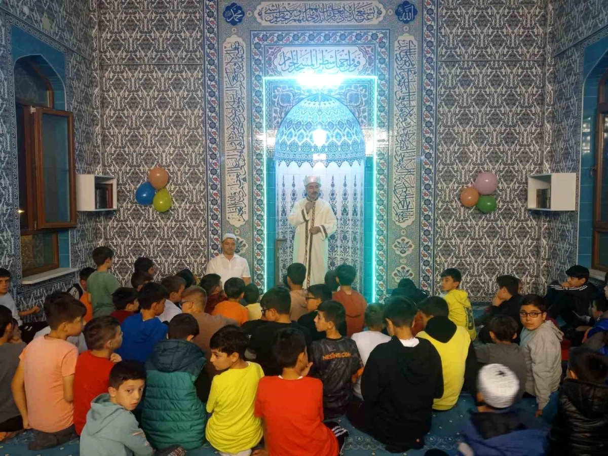 Kütahya\'da Gençlik Buluşması Serdar Camii\'nde düzenlendi