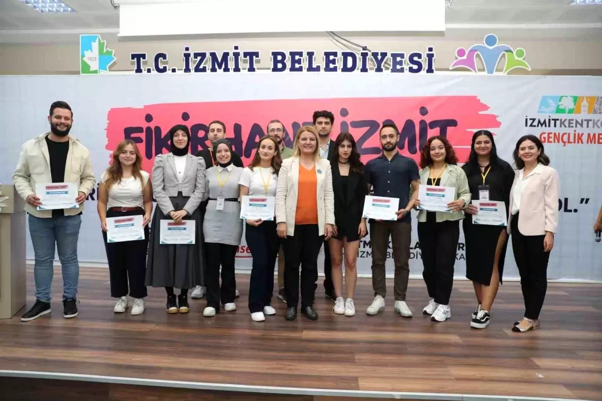 İzmit Belediyesi Gençlerin Fikirlerine Önem Veriyor