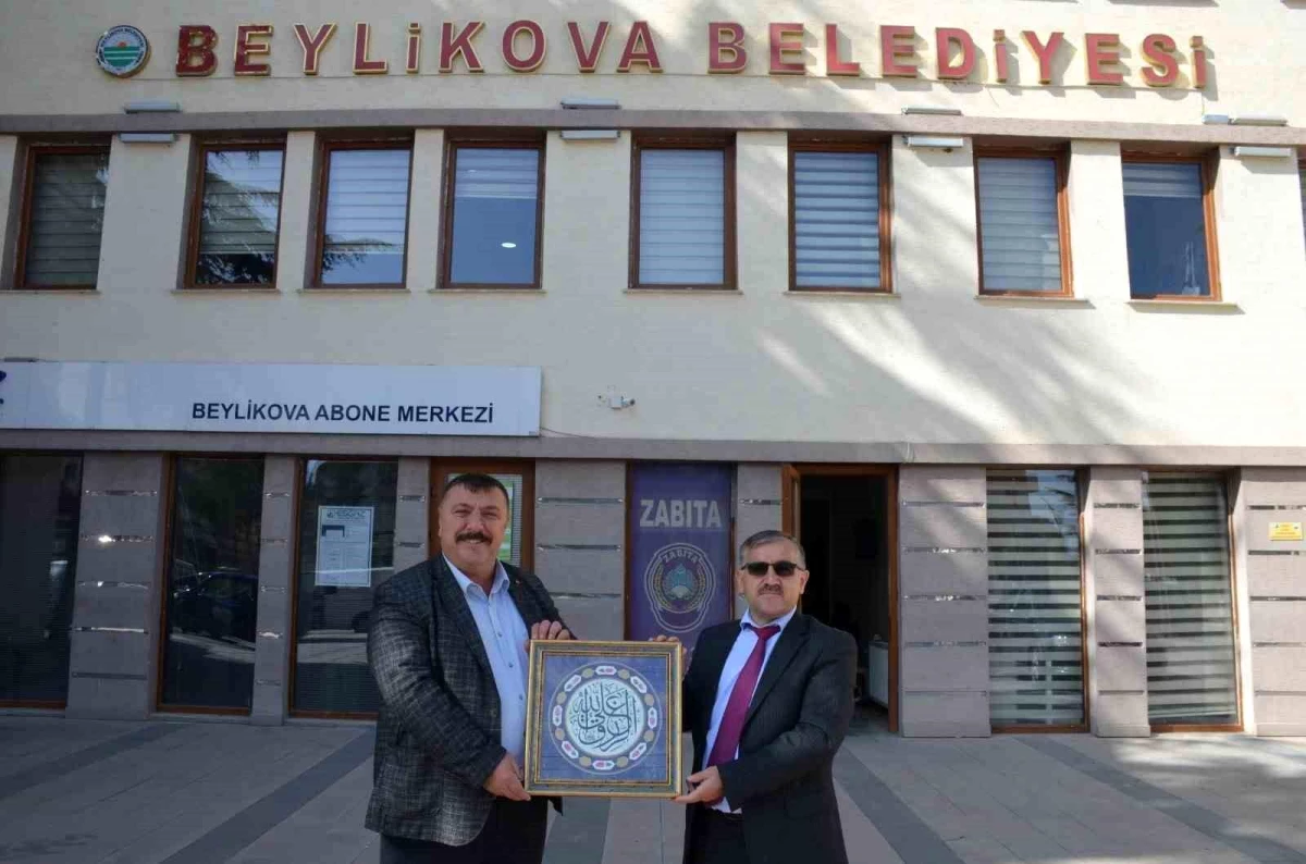 Beylikova İlçe Müftüsü Ahmet Ergüven, Belediye Başkanı Özkan Alp\'i ziyaret etti