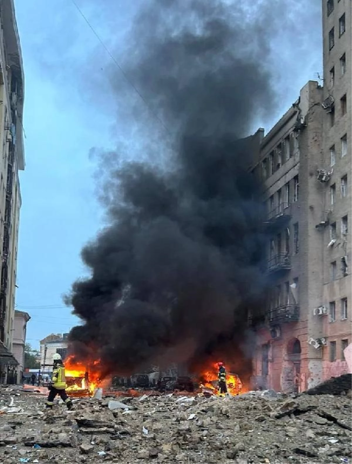 Rusya, Ukrayna\'nın Harkiv kentine hava saldırısı düzenledi