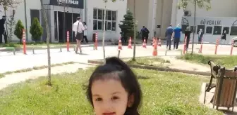 Samsun'da Hafif Ticari Araç Çarpması Sonucu 5 Yaşındaki Ecrinnur Kutbay'ın Cenazesi Defnedildi