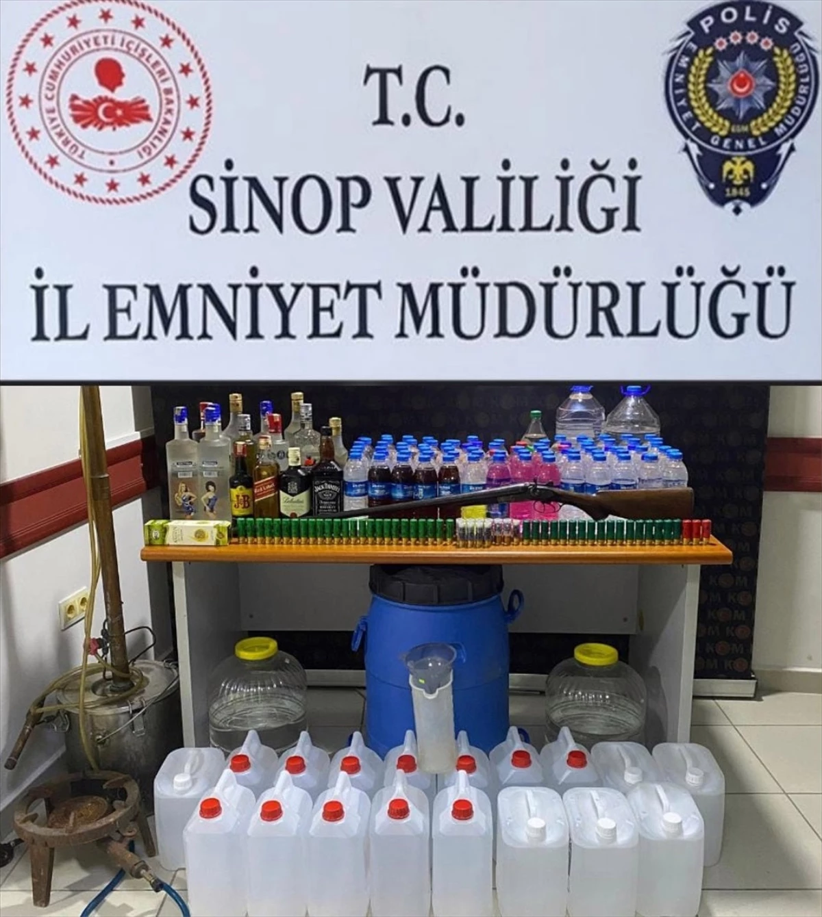 Sinop\'ta Sahte İçki Operasyonu: 4 Şüpheli Gözaltına Alındı