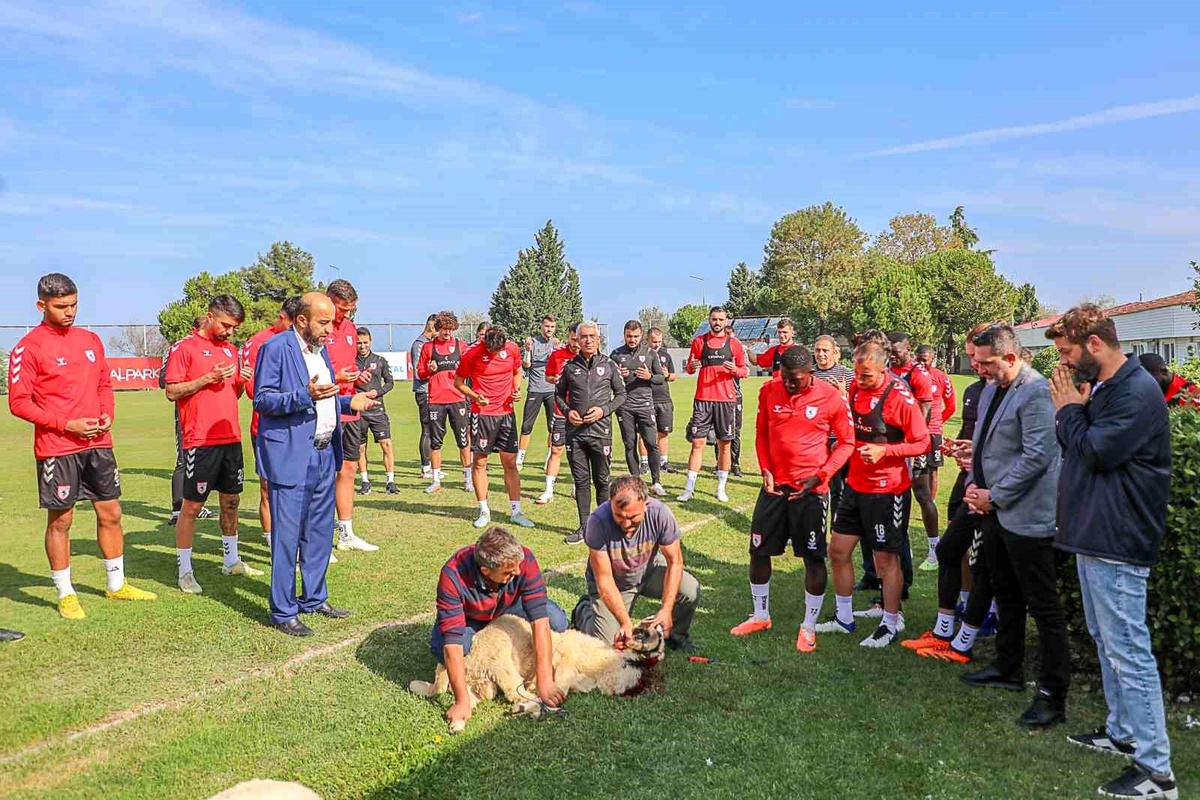 Samsunspor, Çaykur Rizespor maçı öncesinde kurban kesti