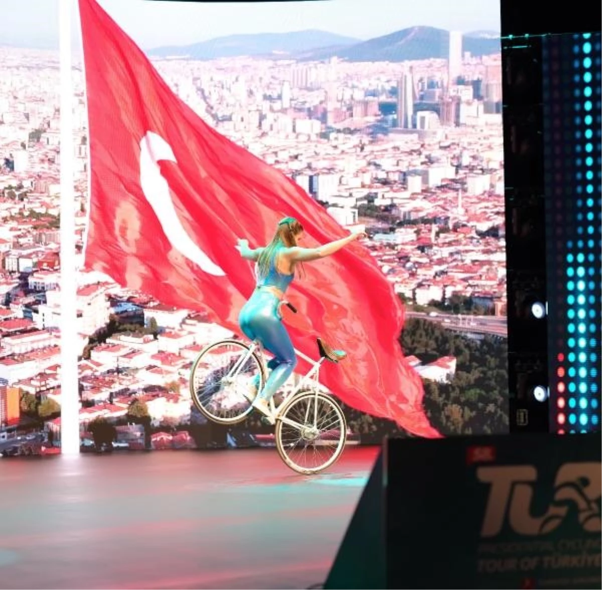 Dünya Şampiyonu Artistik Bisikletçi Viola Brand, 58. Cumhurbaşkanlığı Türkiye Bisiklet Turu\'na Katılıyor