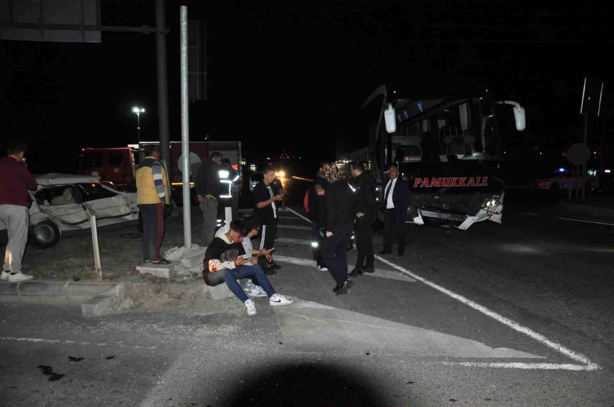 Tekirdağ\'da Işık İhlali Yapan Otobüs Kazası: 1\'i Ağır 4 Yaralı