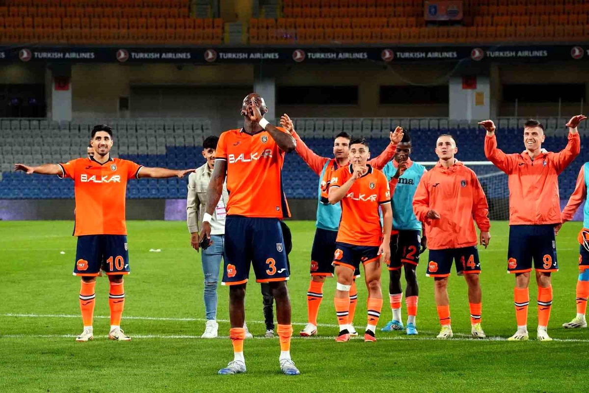 Başakşehir, Gaziantep FK\'yı mağlup ederek sahasında ilk galibiyetini aldı