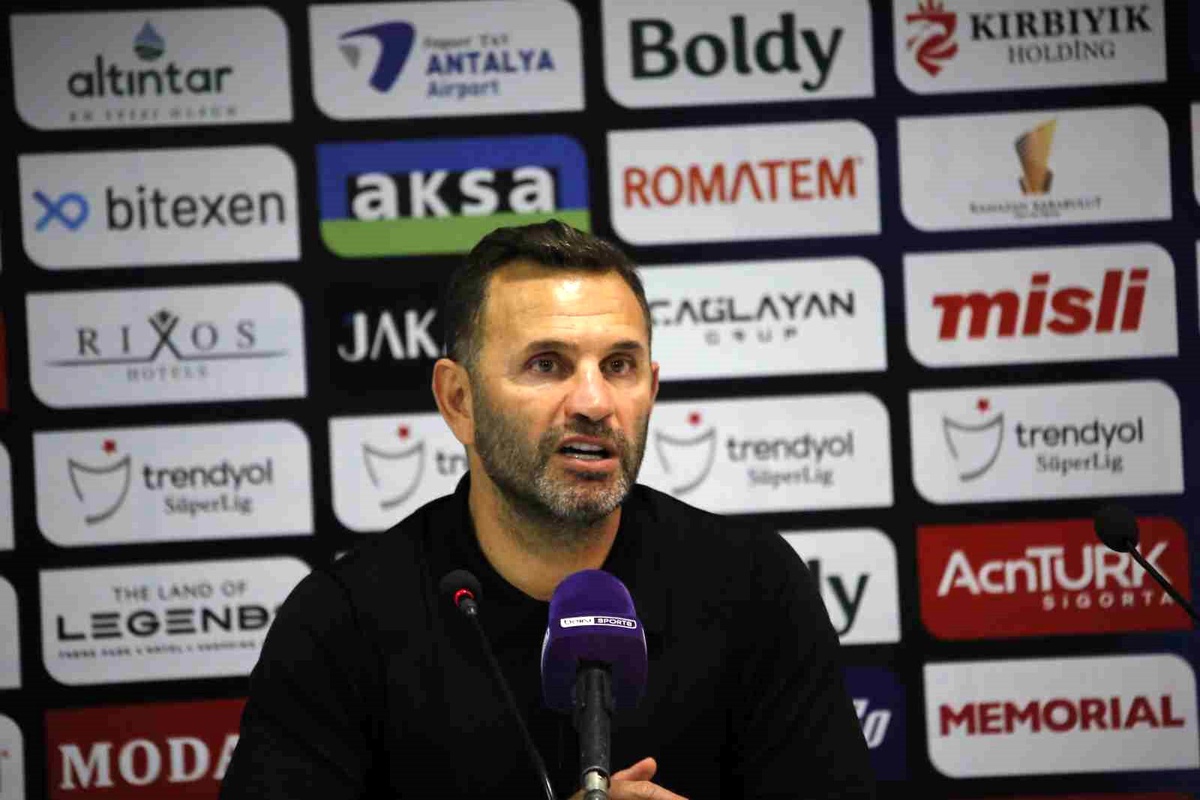 Galatasaray, Antalyaspor\'u mağlup ederek 7. galibiyetini aldı