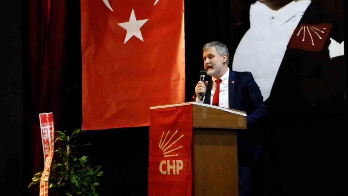 CHP Giresun İl Kongresi\'nde Dr. Gökhan Şenyürek başkanlığı seçildi