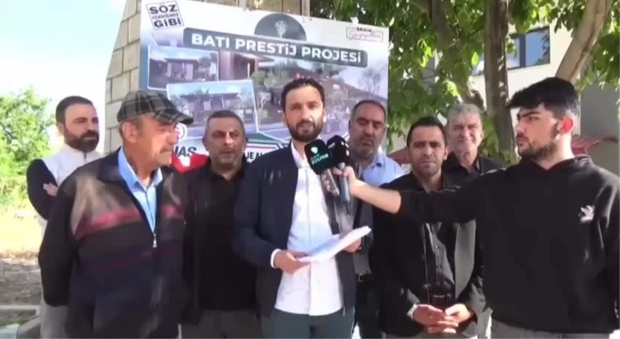 Elâzığ Belediye Meclisi\'nin MHP\'yi Üyesinden "Villakent" Tepkisi: "Villa Değil, Resmen Tabut Yapıyoruz"