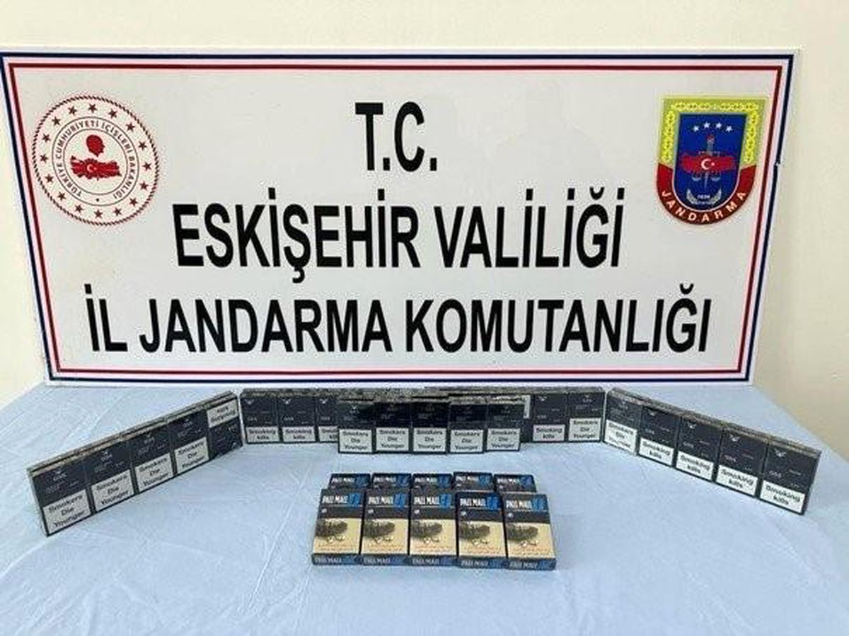 Eskişehir\'de Kaçak Sigara ve Alkol Operasyonu: Çok Sayıda Ürün Ele Geçirildi