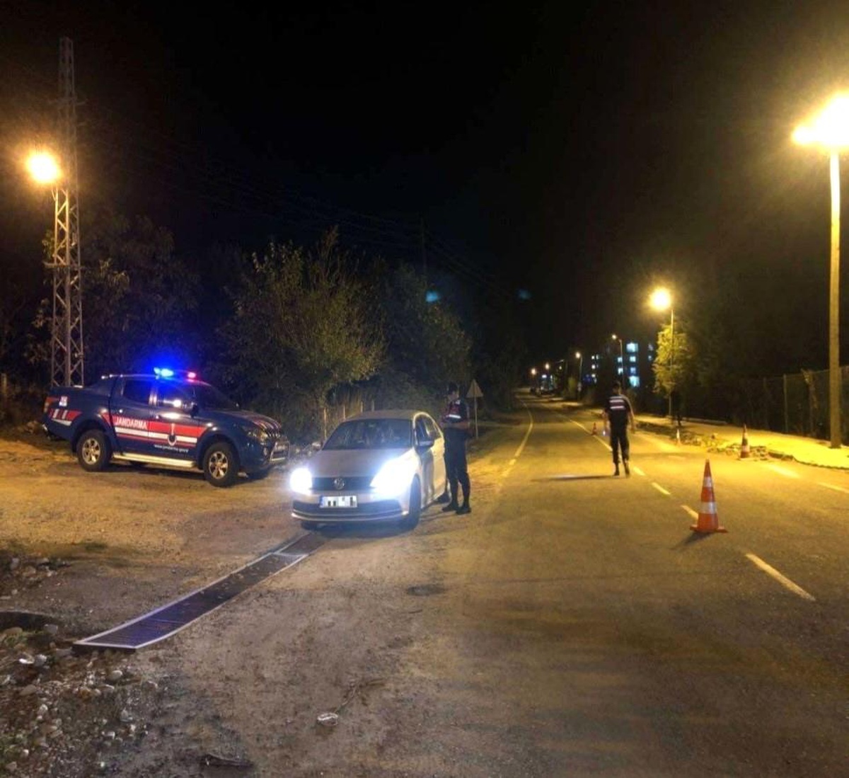 Zonguldak\'ta Mal ve Hizmet Satmak Suretiyle Halkı Rahatsız Edenlere Yönelik Denetim