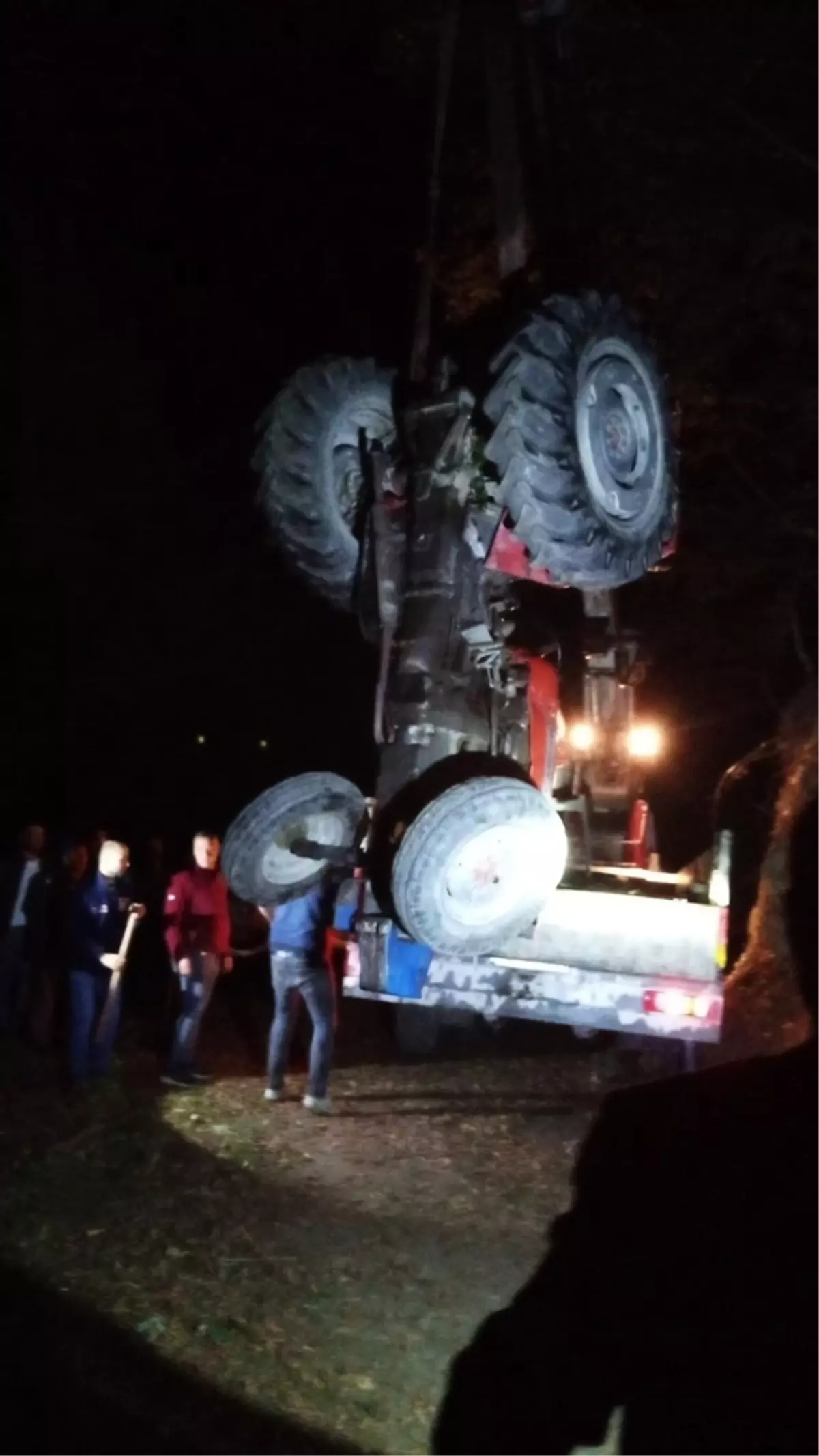 Karabük\'te uçuruma devrilen traktörün sürücüsü öldü