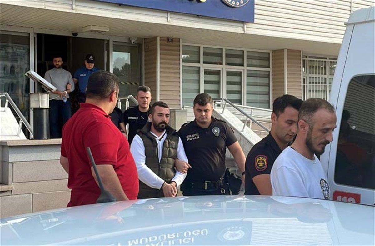 Kırıkkale\'de otobüs terminalinde çıkan silahlı kavgada 3 kişi yaralandı, 8 şüpheli tutuklandı