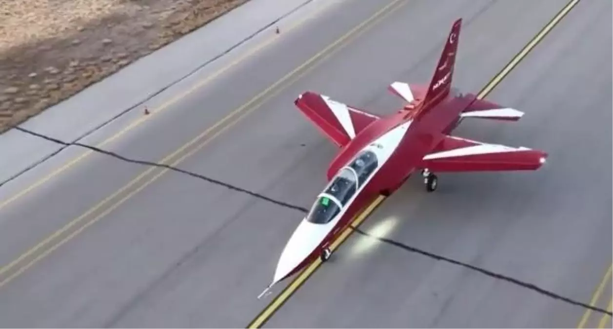 Türkiye\'nin ilk insanlı jet motoru Hürjet\'in testleri başarıyla tamamlandı