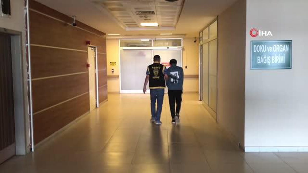Edirne\'de Dolandırıcı Kendisini Polis ve Savcı Olarak Tanıtan Kadını Dolandırmak İsterken Yakalandı