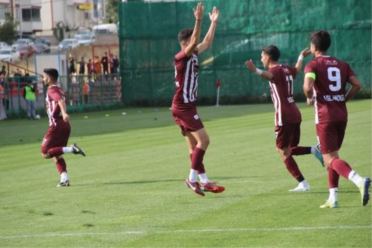 23 Elazığ FK, Bursa Yıldırımspor\'u 3-1 yenerek sezonun ilk galibiyetini aldı