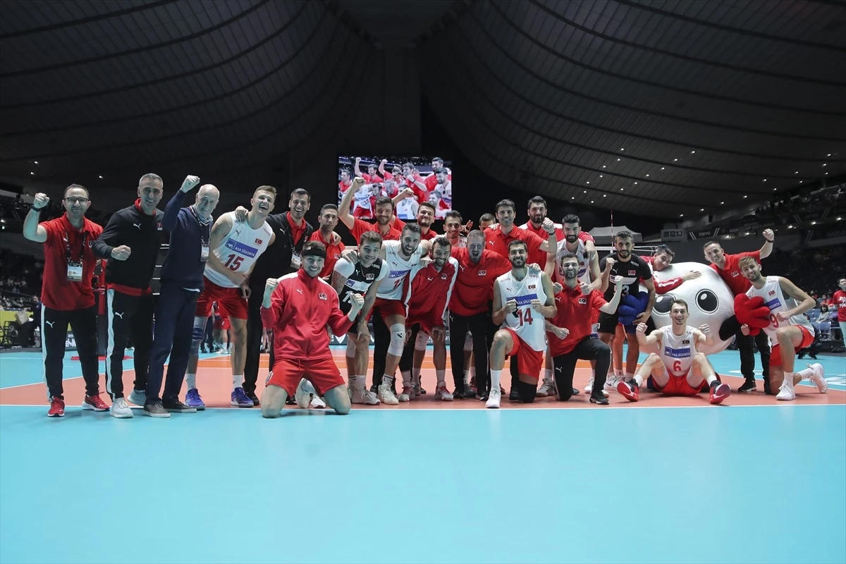 Galibiyetle kapattık! A Milli Erkek Voleybol Takımı, Paris\'e gidemiyor