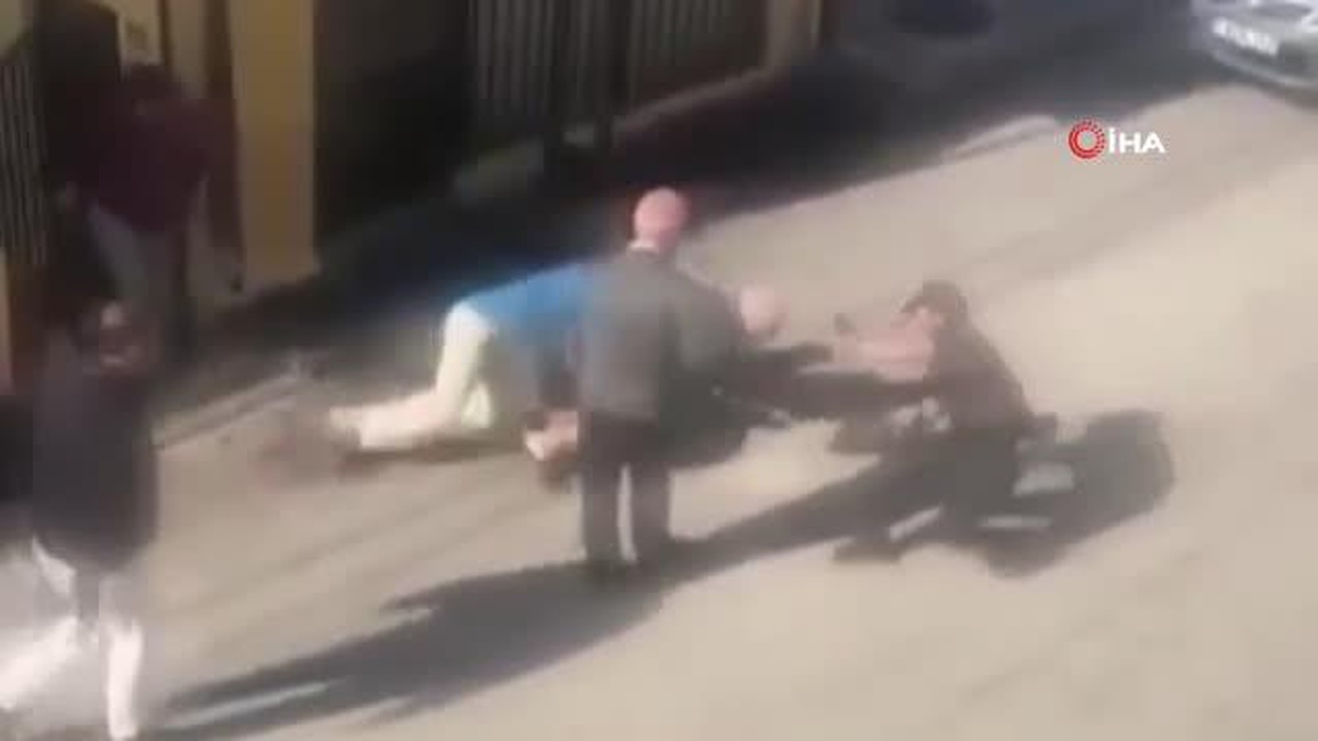 Ataşehir\'de komşu kavgası kamerada