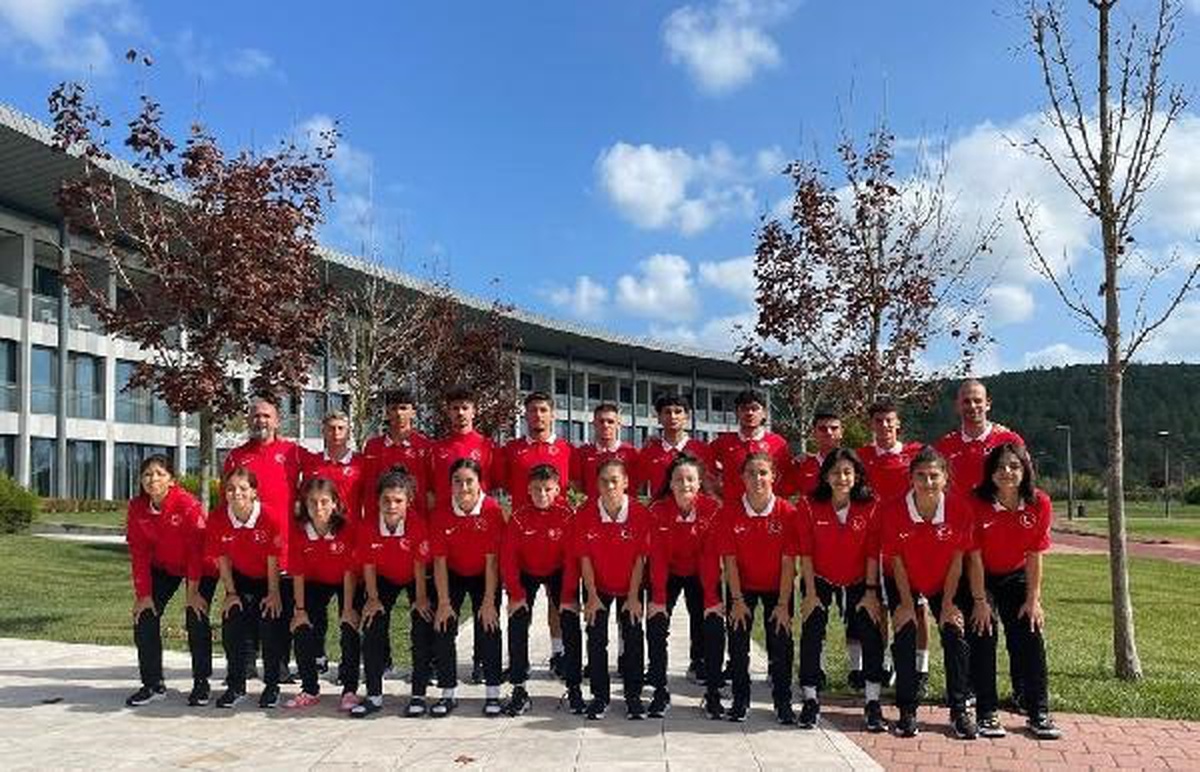 Okul Sporları Futsal Milli Takımı, Sırbistan\'da düzenlenecek Dünya Şampiyonası\'nda mücadele edecek