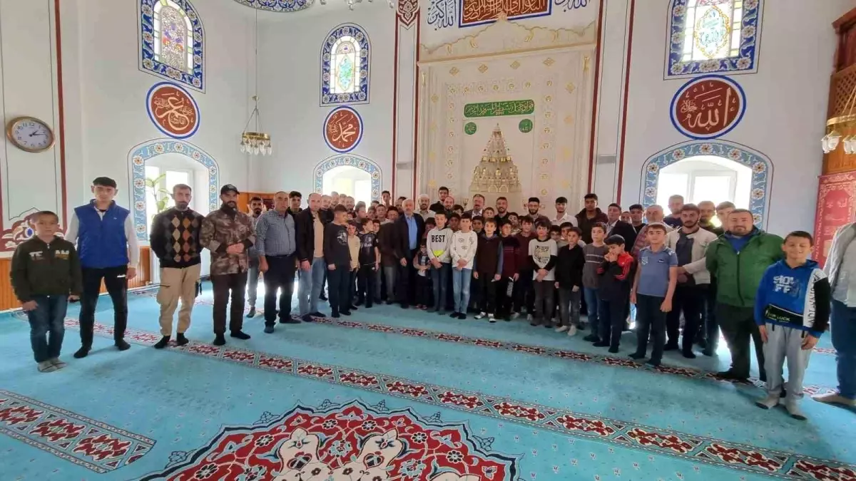 Bayburt\'ta Cami-Genç Buluşması Programı Düzenlendi