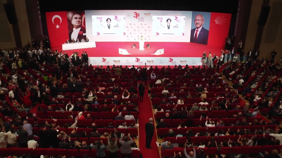 CHP İstanbul İl Kongresi... Canan Kaftancıoğlu: "\'Koltuklar\' Diyoruz.