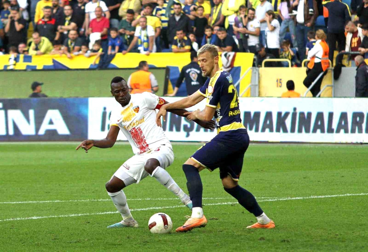 Kayserispor, MKE Ankaragücü\'ne 3-0 mağlup oldu