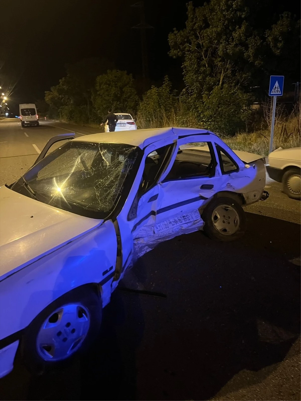Kırıkkale\'de Otomobil Kazası: 1 Ölü, 2 Yaralı