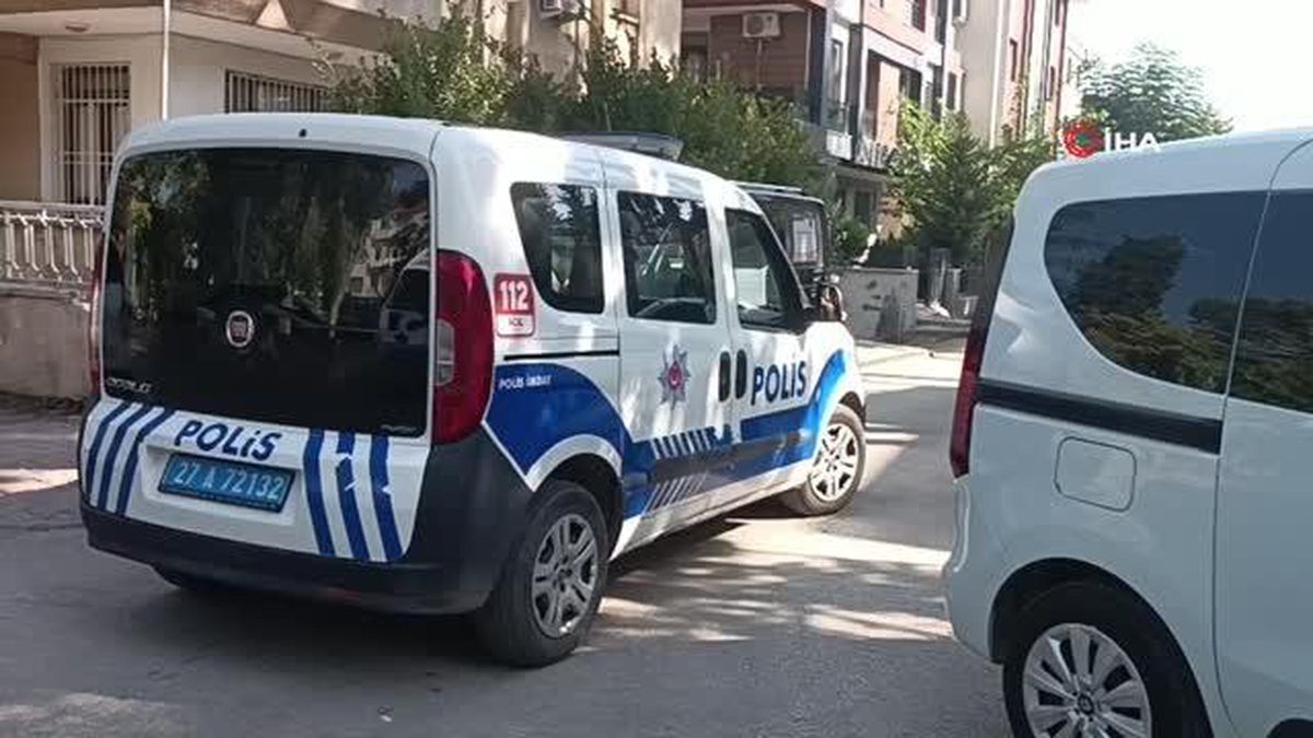Kız arkadaşının evini basan şahıs dehşet saçtı: 2 ölü, 1 yaralı