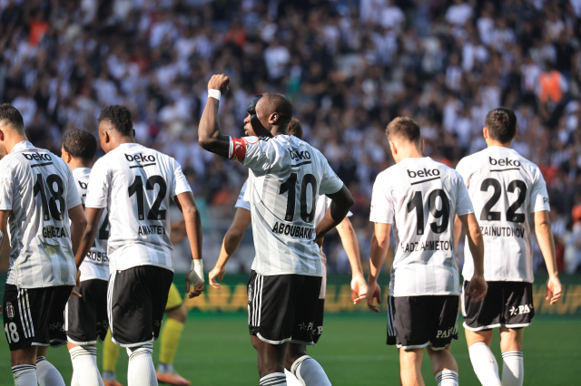 Son Dakika: Kara Kartal 3 puanı kaptı! Beşiktaş, Süper Lig'in 8. haftasında İstanbulspor'u 2-0 mağlup etti