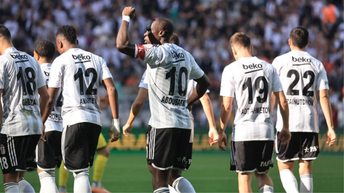 Son Dakika: Kara Kartal moral buldu! Beşiktaş, Süper Lig\'in 8. haftasında İstanbulspor\'u 2-0 mağlup etti