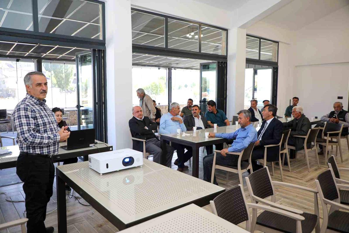 Talas Belediyesi Kırsal Mahallelerde Üreticilere Eğitim Programı Başlattı