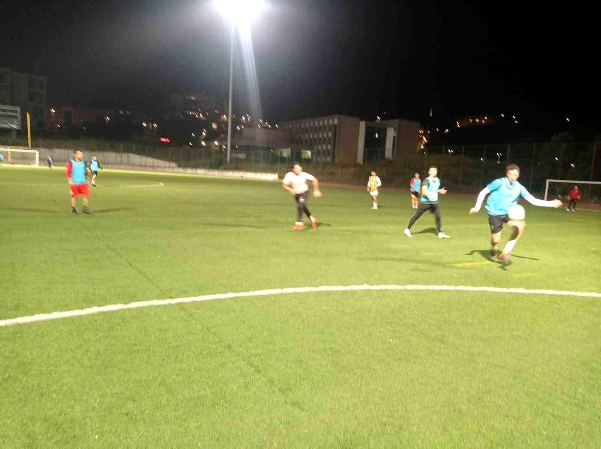 Düzce\'de Yurtlar Arası Spor Etkinlikleri İçin Öğrenciler Hazırlıklara Başladı