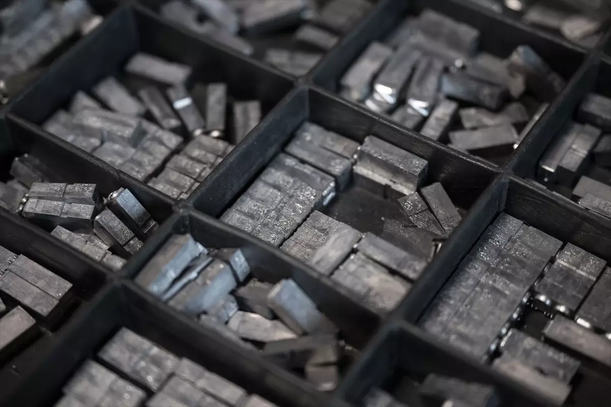 Cumhurbaşkanlığı Millet Kütüphanesi\'ndeki Asırlık Eserler Onarılıyor