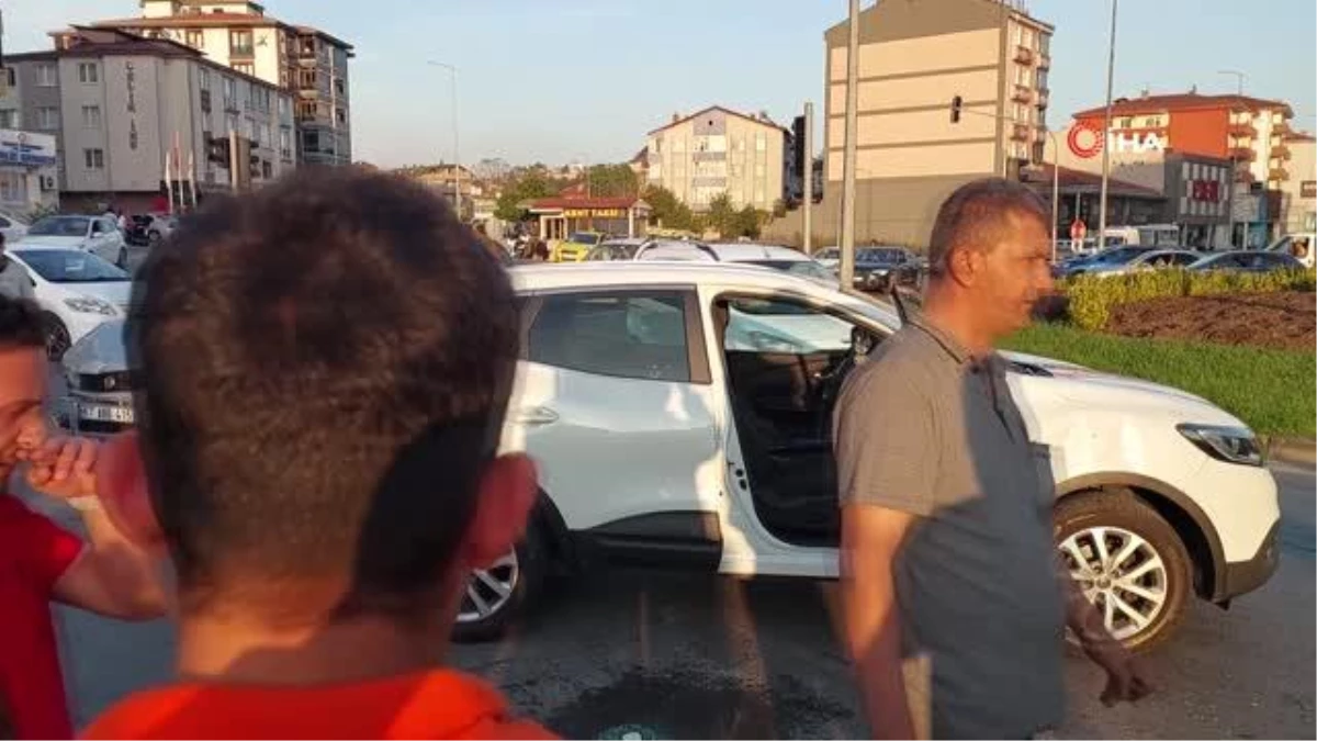 Zonguldak\'ta iki otomobil çarpıştı: 4 yaralı