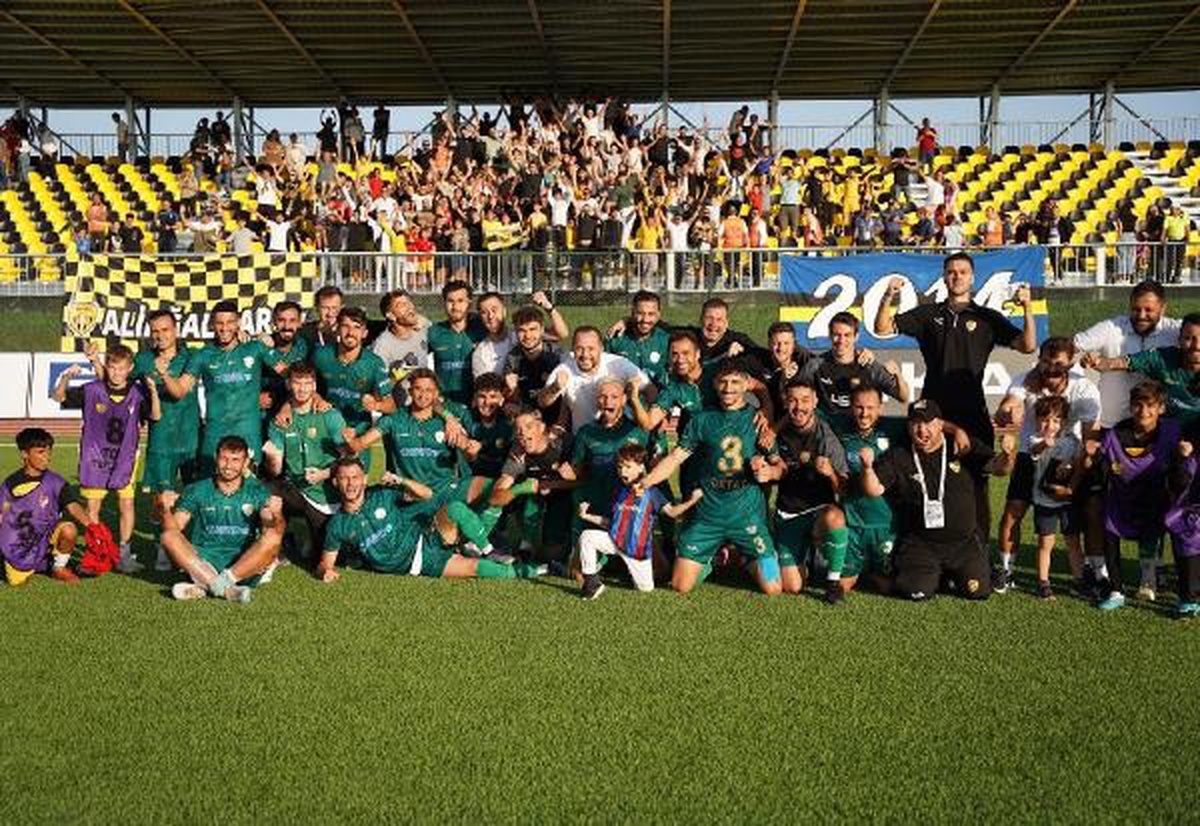 Aliağa Futbol, Talasgücü Belediyespor\'u 3-0 mağlup ederek liderliğini sürdürdü