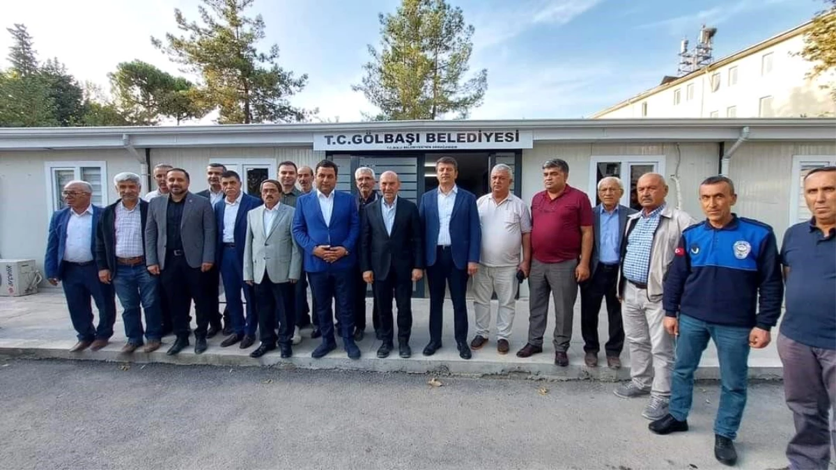 İzmir Büyükşehir Belediye Başkanı Tunç Soyer, Gölbaşı Belediye Başkanı İskender Yıldırım ile bir araya geldi