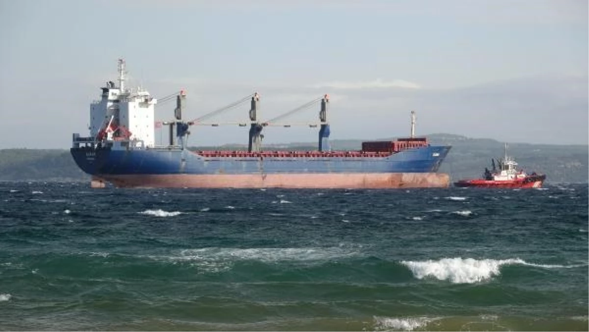 Çanakkale Boğazı\'nda Arızalanan Gemi Karanlık Liman Demir Sahası\'na Götürülecek