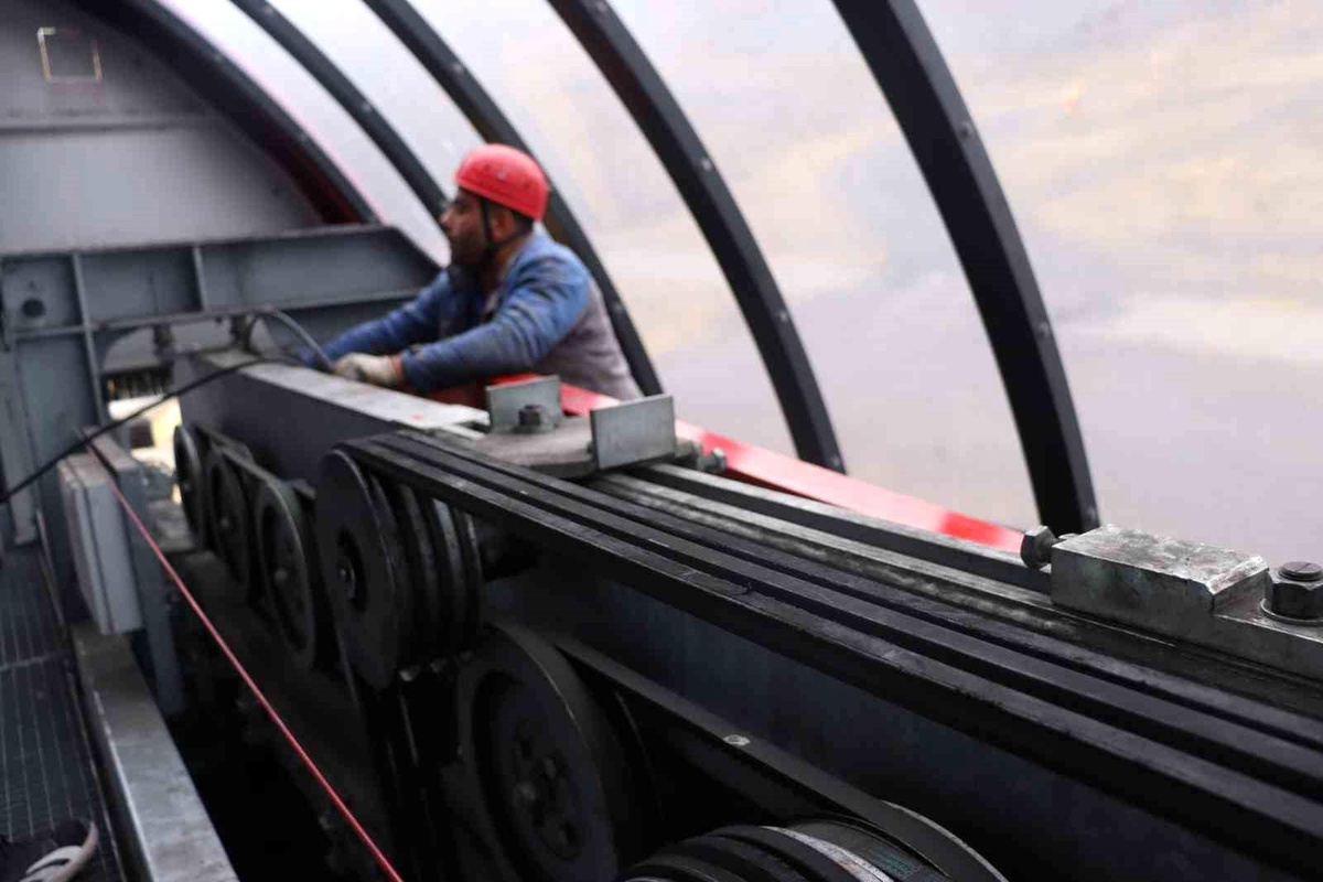 Erciyes Dağı\'nda Yeni Sezon Hazırlıkları Devam Ediyor
