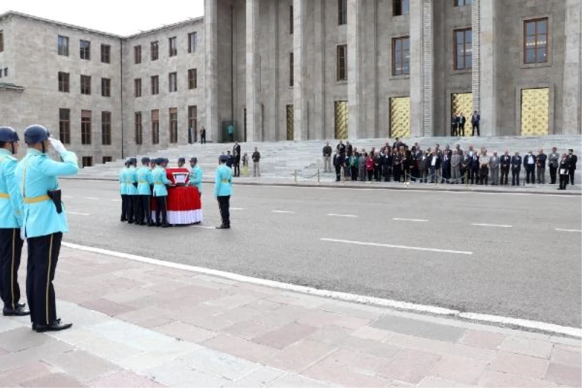 Eski Kırşehir Milletvekili Sait Saylam İçin Meclis\'te Cenaze Töreni Düzenlendi