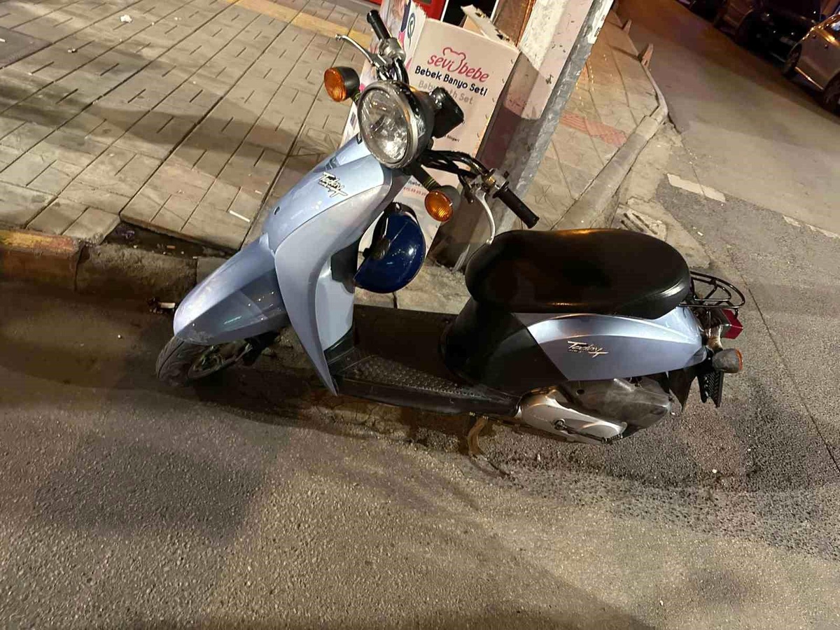 İskenderun\'da Hırsızlık ve Zorla Alıkoyma Suçlarından Aranan 6 Kişi Yakalandı