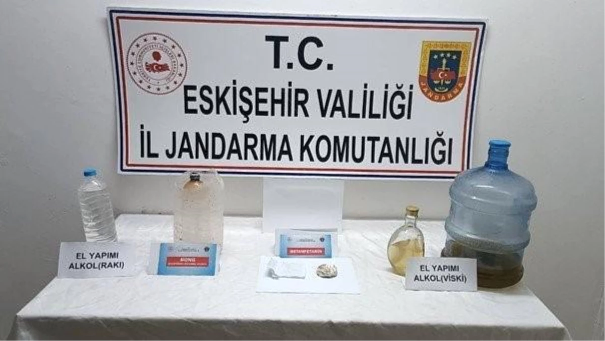 Eskişehir\'de Uyuşturucu ve El Yapımı Alkol Operasyonu