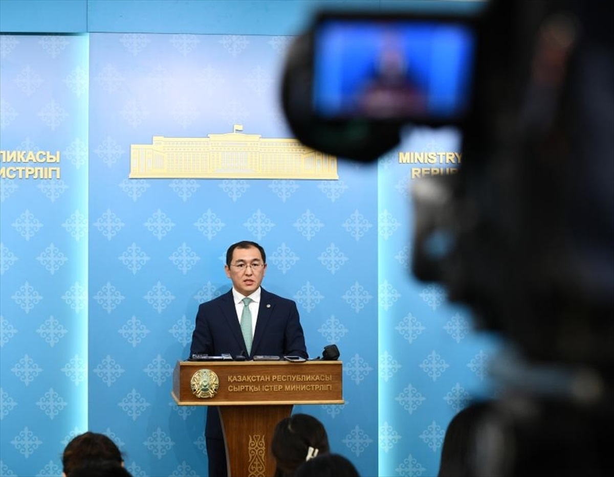 Kazakistan, İsrail\'den dönmek isteyen vatandaşlarını özel uçakla taşıyacak
