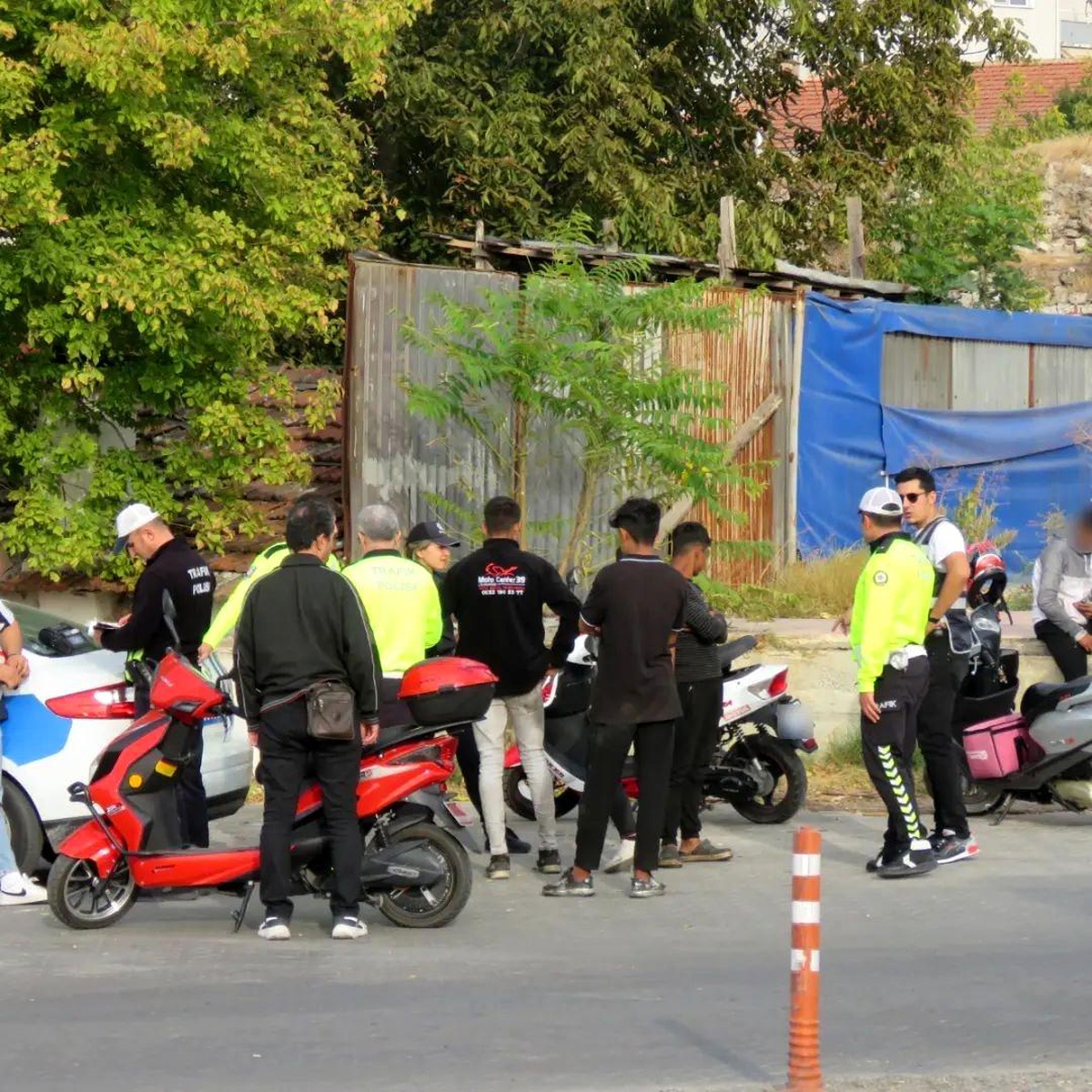Kırklareli\'nde motosiklet denetiminde 118 sürücüye ceza
