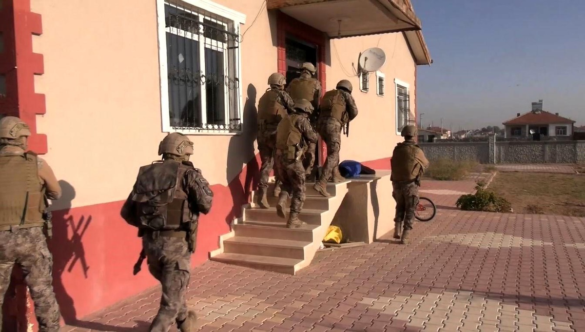 Konya\'da Uyuşturucu Operasyonunda 6 Şüpheli Tutuklandı