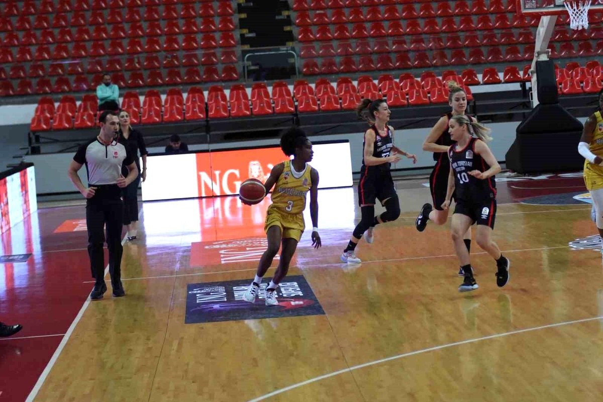 Melikgazi Kayseri Basketbol, evindeki maçta Antalya Büyükşehir Belediyesi Toroslar Basketbola kaybetti