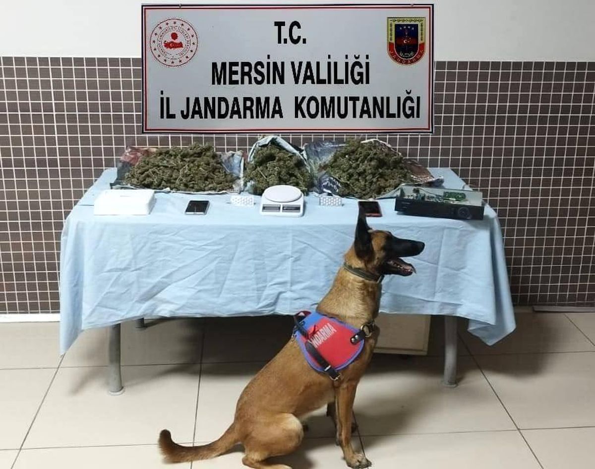 Mersin\'de Uyuşturucu Operasyonu: 4 Şüpheli Gözaltına Alındı