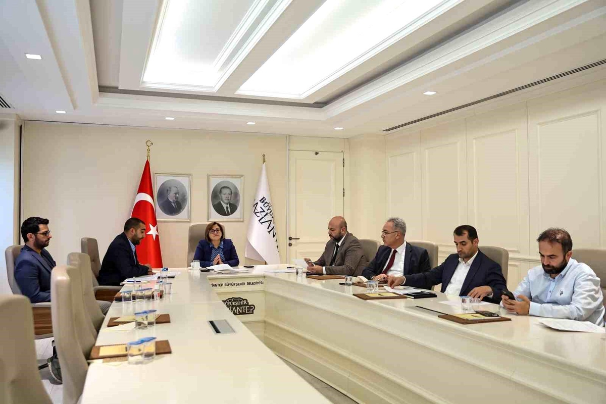 Gaziantep Büyükşehir Belediye Başkanı Fatma Şahin, BM Genel Sekreteri\'nin başkanlığında toplantıya katıldı