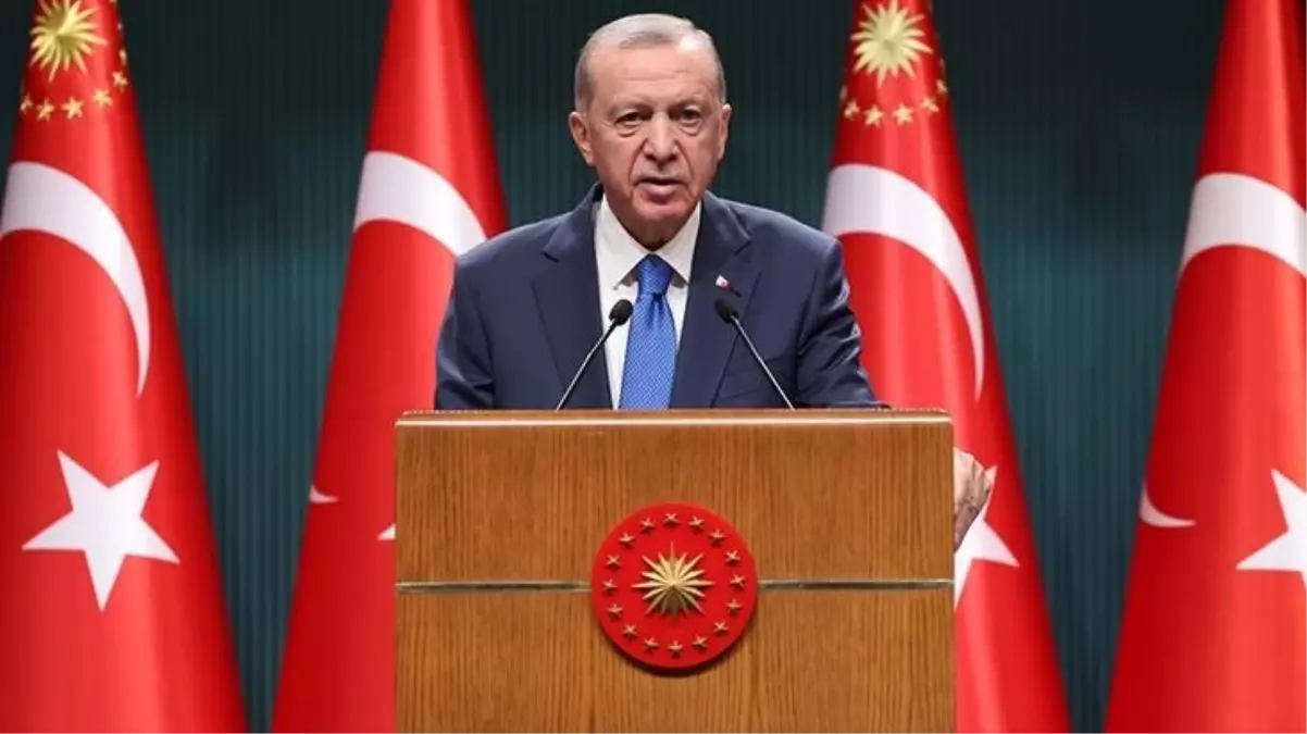 Son Dakika! Cumhurbaşkanı Erdoğan, Kabine Toplantısı sonrası duyurdu: Emeklilere tek seferlik 5 bin TL ödeme yapılacak