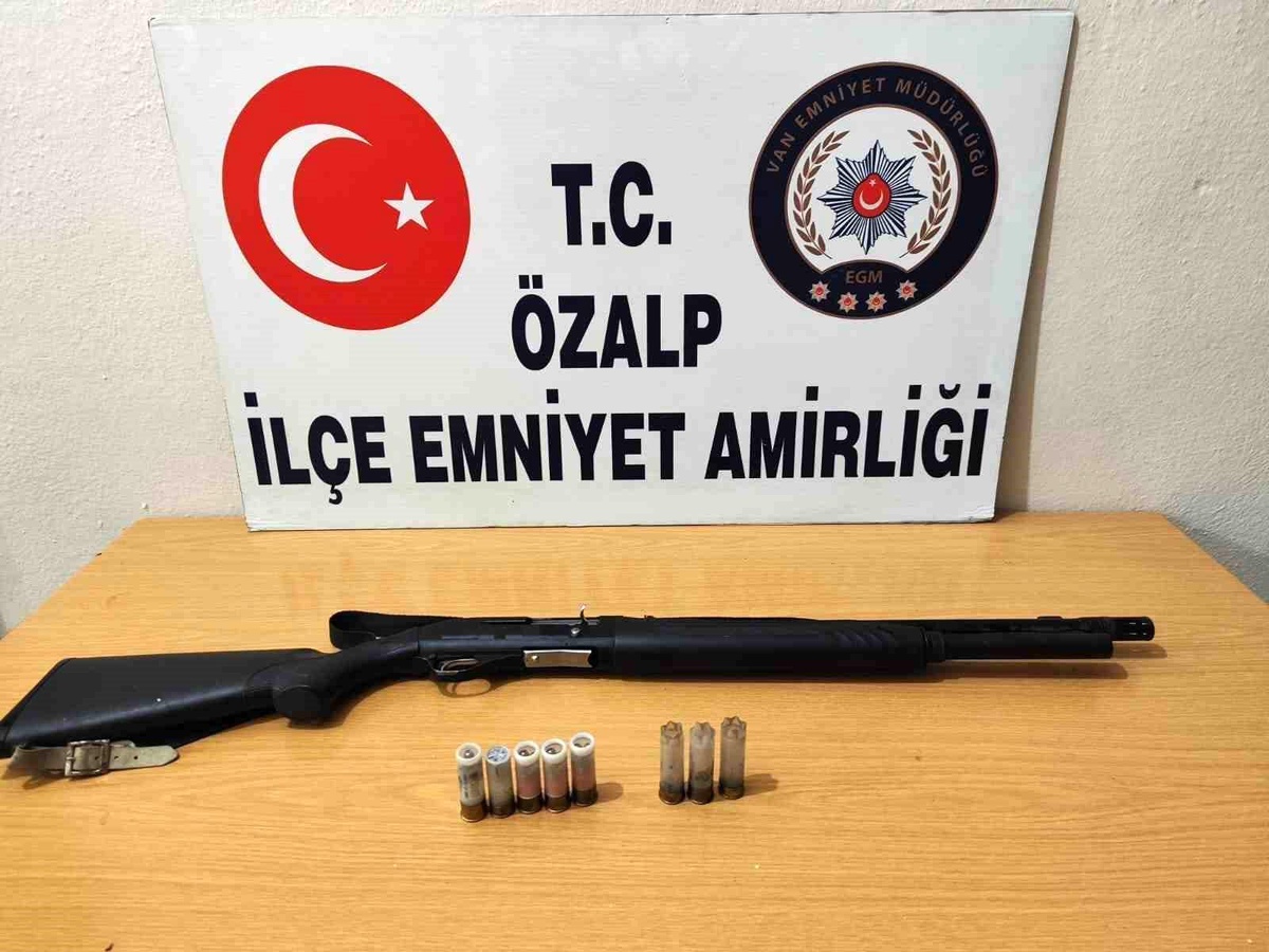 Van\'da 13 kişi tutuklandı